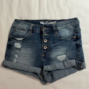 Juniors Wallflower denim shorts